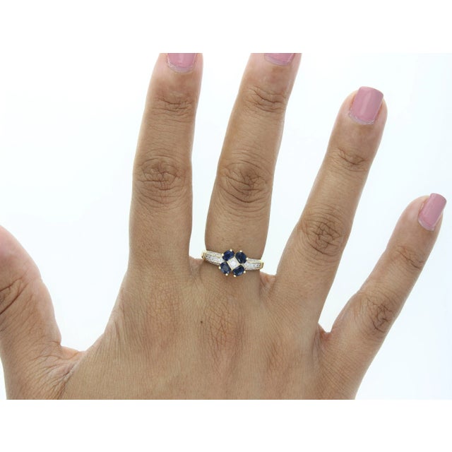 ♥ Product Summary ♥ Main Stone: Diamond & Sapphire Approx. Total Carat Weight: 1.08cttw Sapphire Carat Weight: 60ct...