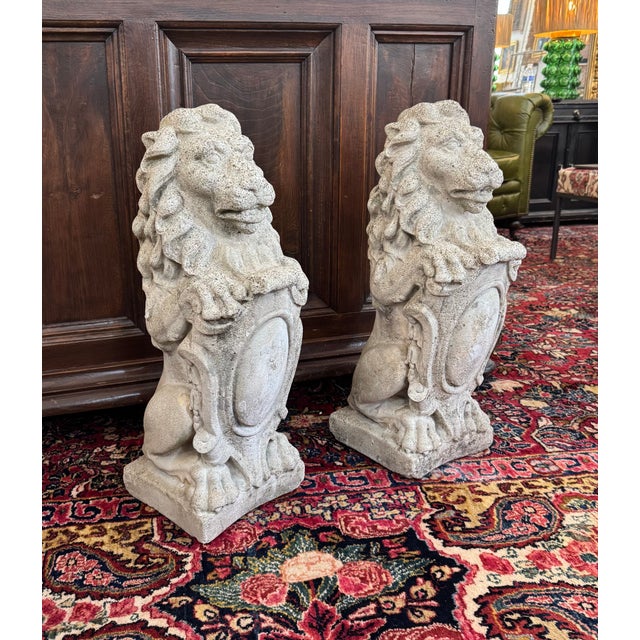 Pair of American Concrete Lion Garden Statues, Circa 1940s For Sale - Image 4 of 10