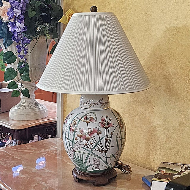 Vintage Maitland-Smith Hand-Painted Chinoiserie Floral Porcelain Ginger Jar Table Lamp For Sale - Image 16 of 18