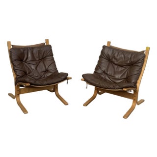 Pair of 1970s Scandinavian Modern Bentwood & Brown Leather Lounge Chairs For Sale