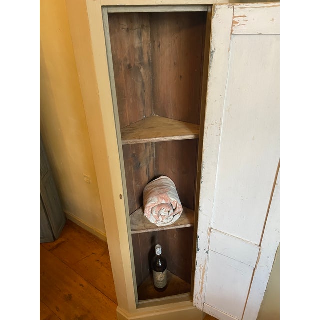 19th Century French Corner Cabinet For Sale - Image 6 of 18