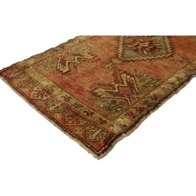 51502 Vintage Turkish Yastik Rug, 01'09 x 03'04. This hand-knotted wool vintage Turkish Yastik rug is a timeless example...