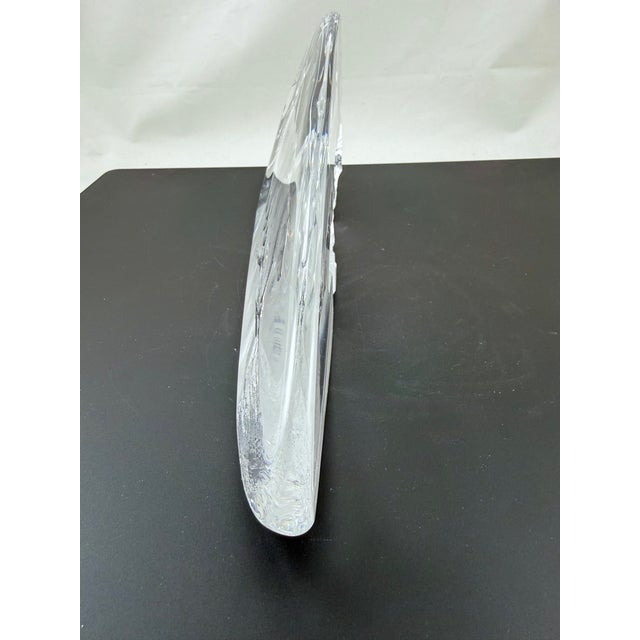 Crafted in Sweden by a renowned glass artist Mats Jonasson is this wonderful etched crystal sculpture of two polar bears...