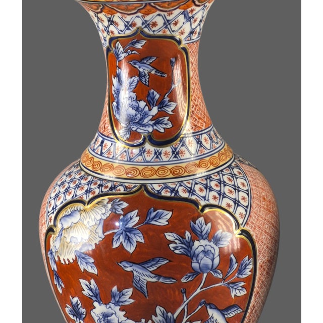 Vintage Table Lamps Floral Asian Japanese Imari Brass Base - a Pair For Sale - Image 12 of 17