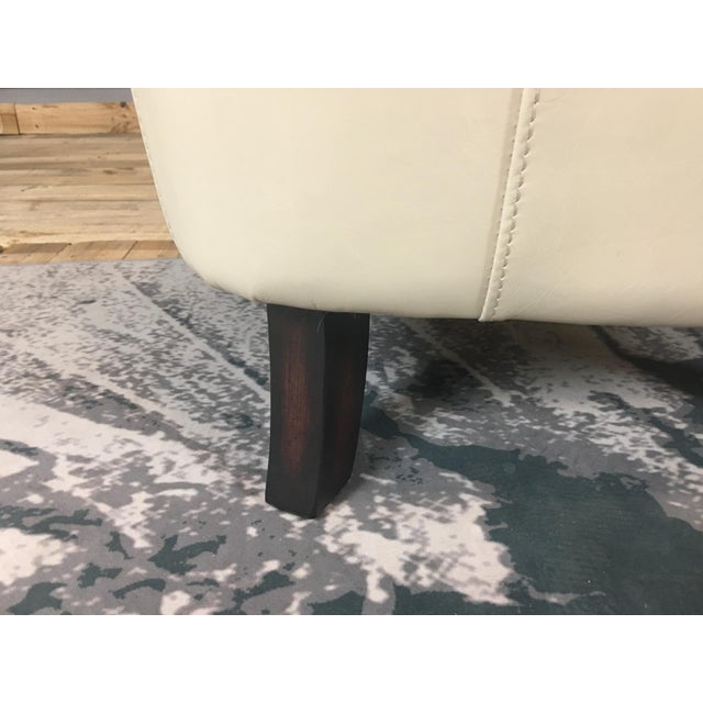 Ivory Jhs Wellington Antique Ivory Leather Chair For Sale - Image 8 of 10