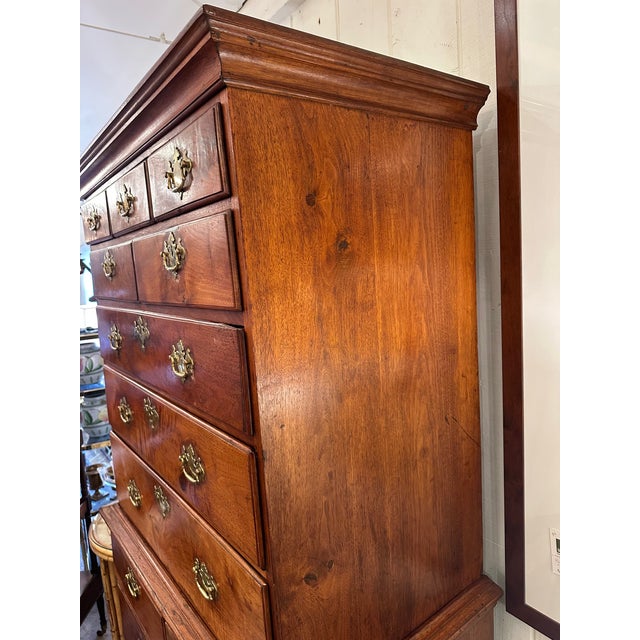 18th Century American Walnut Chippendale Style Chest on Chest For Sale - Image 12 of 16