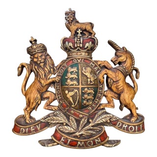 Early 20th Century Large English British Plaster Royal Coat of Arms Wall Plaque For Sale