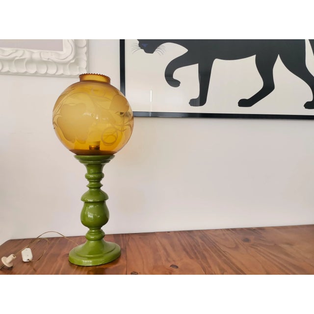 1970s Large Mid-Century Italian Yellow & Green Wood and Glass Table Lamp For Sale - Image 5 of 18