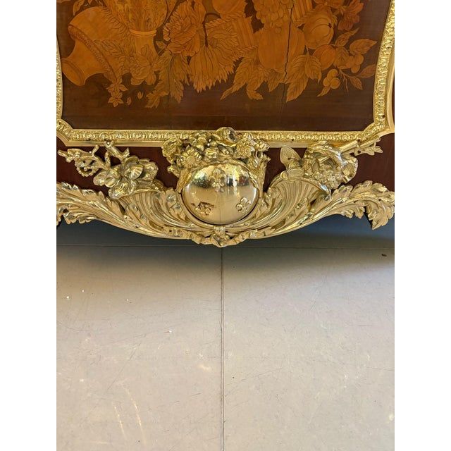 Antique Louis XVI Style of Mahogany, Fruitwood Marquetry & Gilt Bronze Mounted Commodes after the Original by Jean-Henri Riesener, 1900s, Set of 2 For Sale - Image 15 of 18