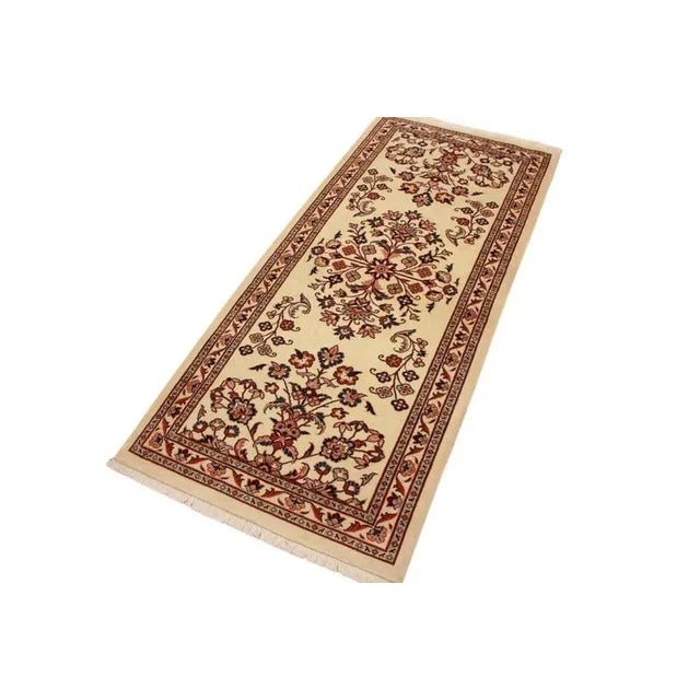 Middle Eastern Hand-Knotted Sarough Rug For Sale - Image 3 of 10