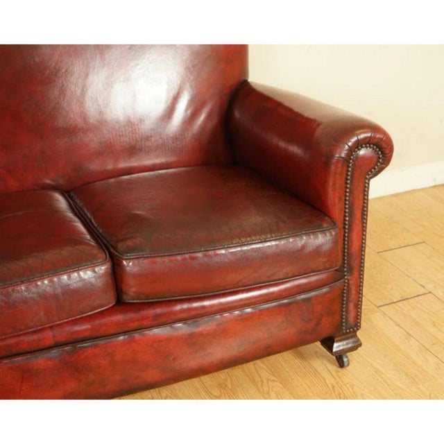 Victorian Gentleman's Club Sofa in Hand-Dyed Burgundy Leather For Sale - Image 5 of 13