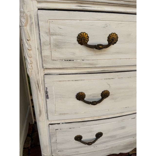 Distressed White French Chests - A Pair For Sale In Tampa - Image 6 of 10