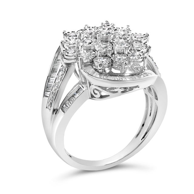 Contemporary Sterling Silver 1.0 Cttw Diamond Swirl Cluster Cocktail Ring - Size 7 For Sale - Image 3 of 6