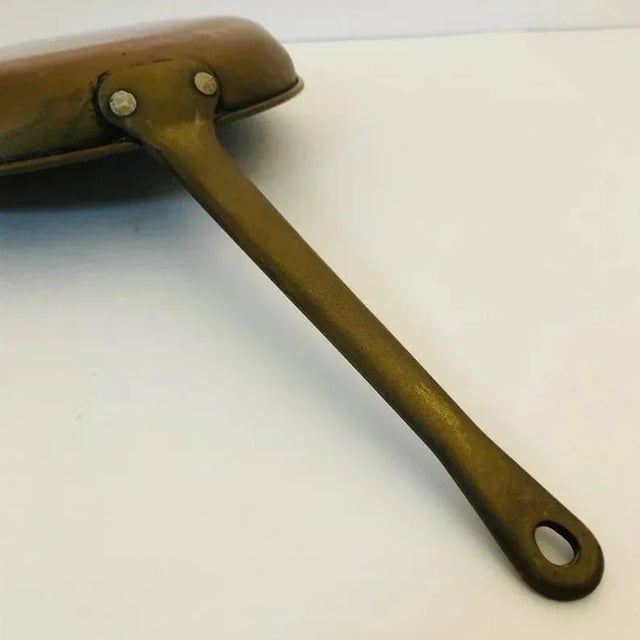 Early 1900s French Copper Saute Frying Pan For Sale In Los Angeles - Image 6 of 11