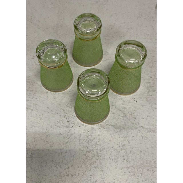 Mid-Century Green Frosted Glass & Gold Gilt Decanter With 4 Cordial Glasses, 5-Piece Set For Sale - Image 4 of 5