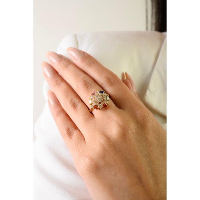 Ink Blue Retro Style 1.73 CTW Multicolor Sapphire & Diamond Cluster Ring Size 5 in 14k Yellow Gold For Sale - Image 8 of 13