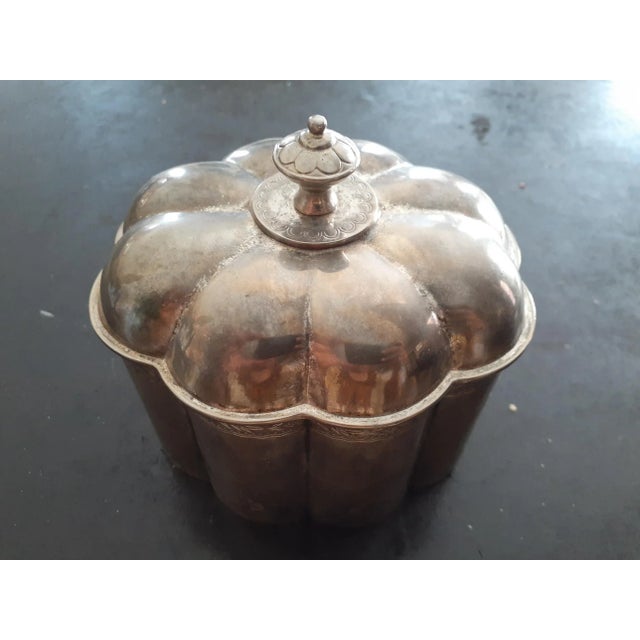 Metal 1994 Godinger Silver Scalopped Velvet Lined Jewelry Casket For Sale - Image 7 of 7