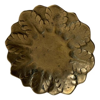 Vintage Art Deco Leaf Dish in Bronze, 1940s For Sale