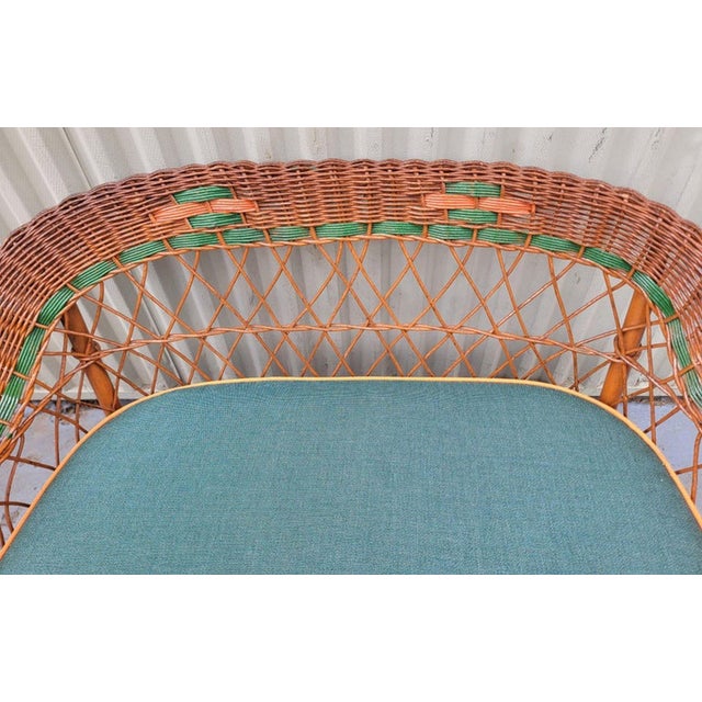 Folk Art 20Thc Wicker Child's Bar Harbor Settee & Chaise For Sale - Image 3 of 9