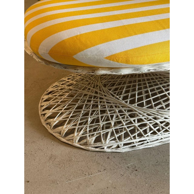 Mid-Century Modern Spun Fiberglass Lounge Chair by Russell Woodard, 1960s For Sale - Image 13 of 14