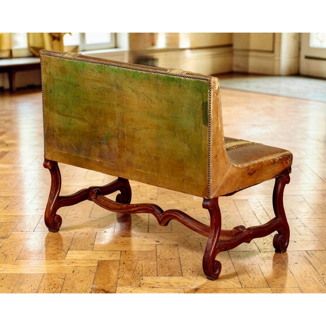French Belle Époque Leather Banquette Sofa with Velvet Trim, 1890s For Sale - Image 4 of 8