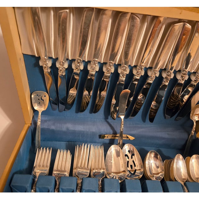 Oneida Complete 12 Places Settings Plus Extras South Seas Art Nouveau Silverplate Flatware - Set of 73 For Sale - Image 4 of 16