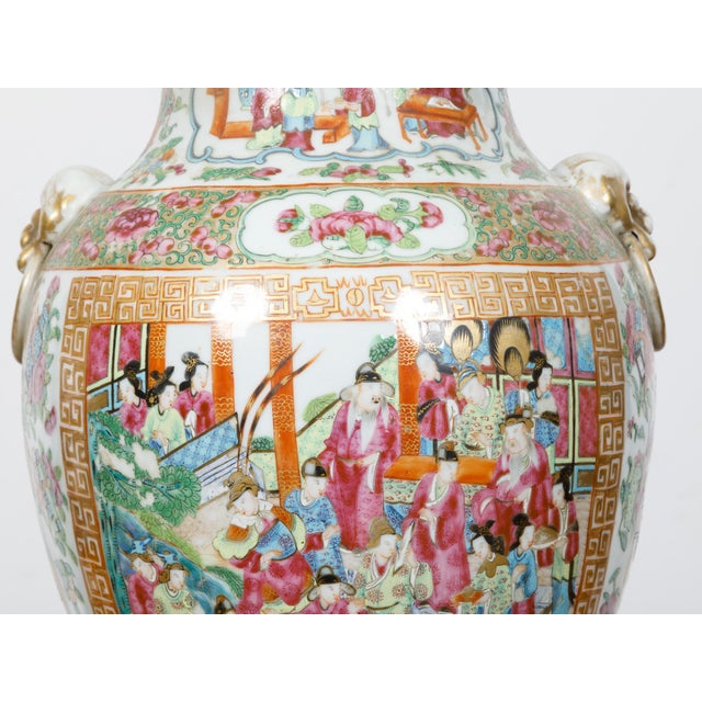 Early 19th Century Chinese Rose Medallion Canton Baluster Vase circa 1800 Mounted as a Table Lamp For Sale - Image 12 of 12