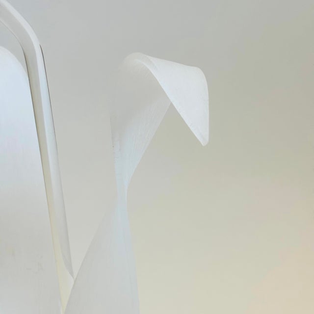White Vintage Lucite Flower Sculpture For Sale - Image 8 of 10