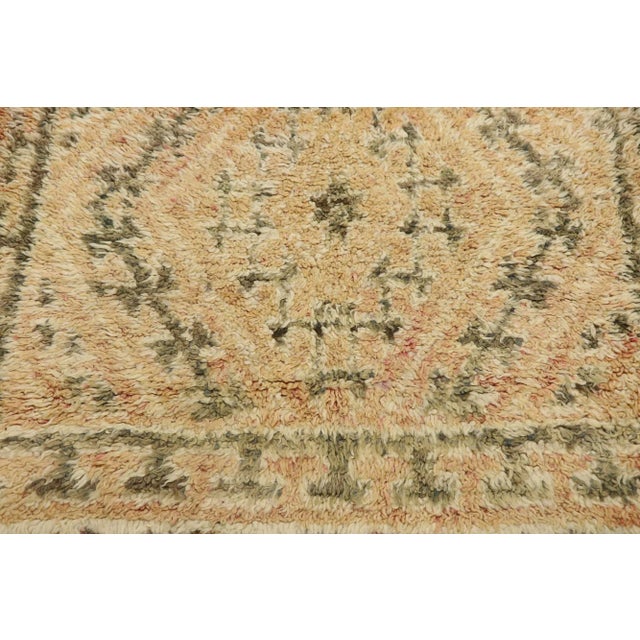 Berber Tribes of Morocco Vintage Berber Moroccan Rug - 03'08 X 05'02 For Sale - Image 4 of 9