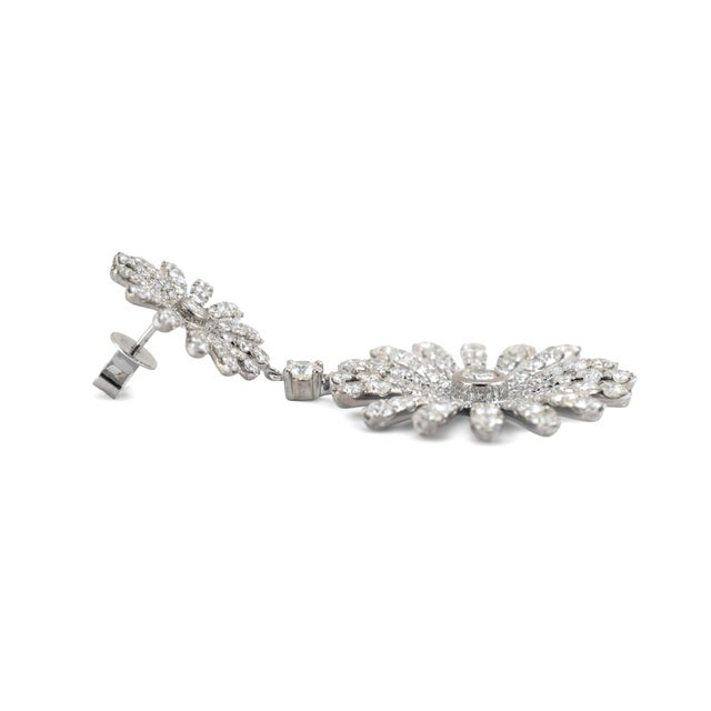 18k White Gold 13.00ctw Round Cut Diamond Sunburst Double Eschle Dangle Earrings, Pair For Sale In Houston - Image 6 of 8