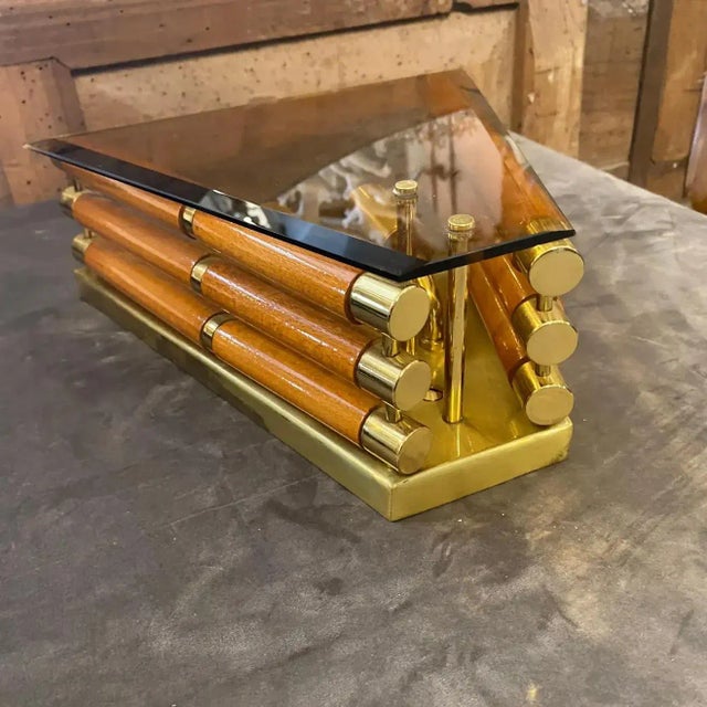 Mid-Century Modern 1980s Modernist Glass, Wood and Brass Italian Wall Sconce For Sale - Image 3 of 8