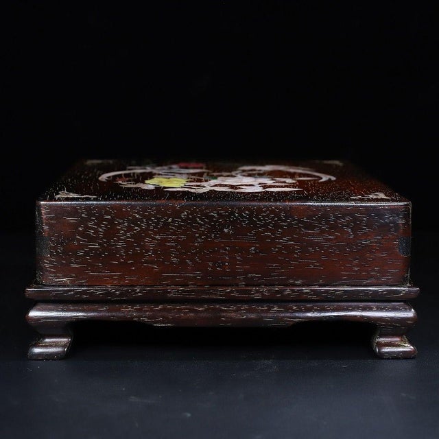 Zitan Wood Square Box Inlaid With Mother-of-Pearl Bird Motif For Sale In Los Angeles - Image 6 of 9