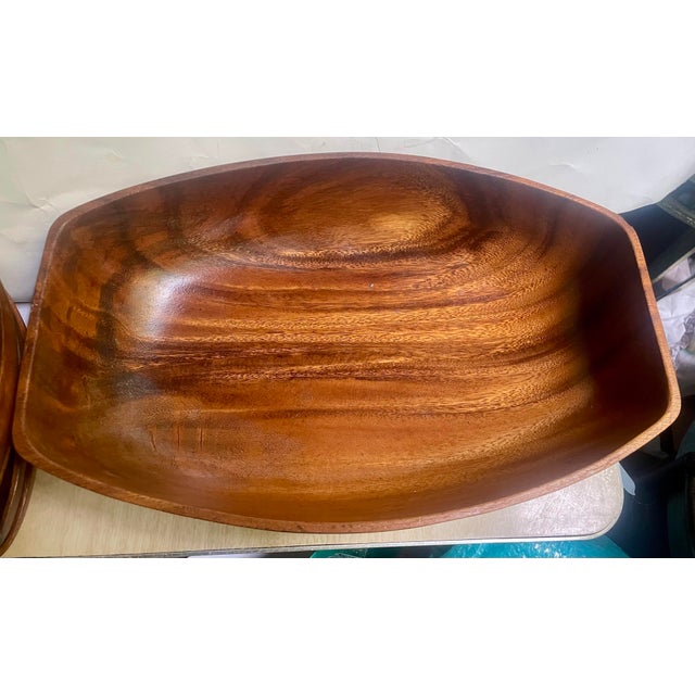 Wood Mid 20th Century Monkeypod Wood Large Salad Set 6 Individual Bowls Lg Serving Bowl For Sale - Image 7 of 10