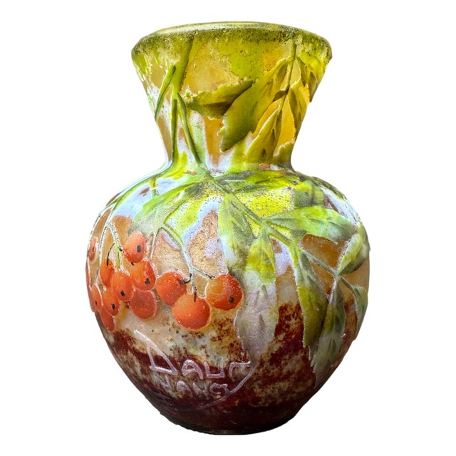 Art Nouveau Glass Cameo Vase with Birds Decor from Daum Nancy, France, 1910s For Sale