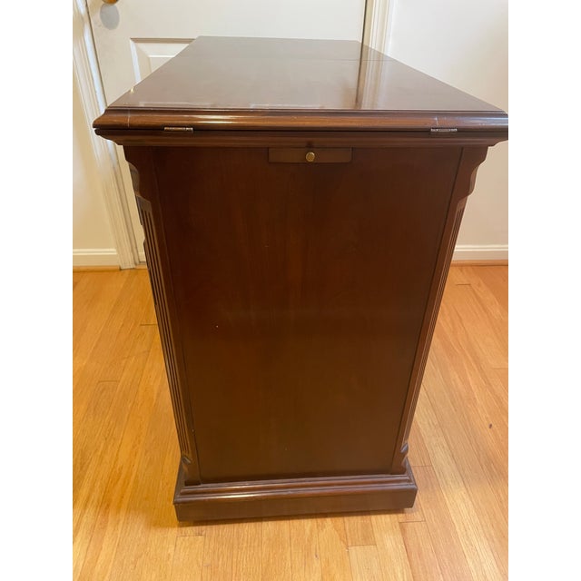 Drexel Heritage "Vintage Cherry" Expandable Flip-Top Server Bar Cabinet For Sale - Image 14 of 17
