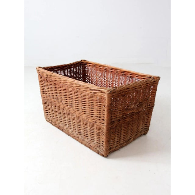 Early 20th Century Vintage Rectangular Wicker Basket With Handles For Sale - Image 5 of 11
