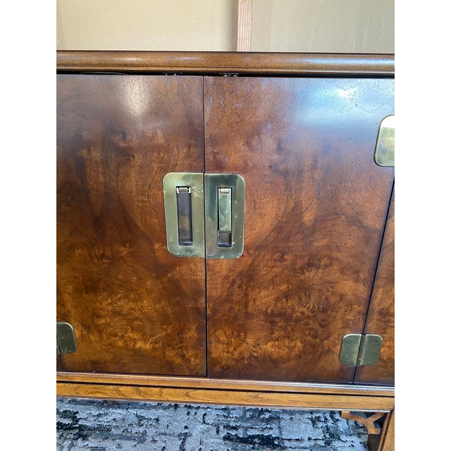 1960s Vintage Drexel Heritage Dynasty Buffet Walnut Burl Sideboard For Sale - Image 10 of 12