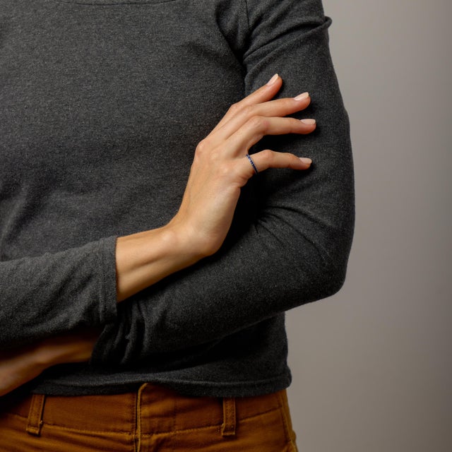 1930s Art Deco French Cut Sapphire Platinum Eternity Band, Size 5.75 For Sale - Image 4 of 4