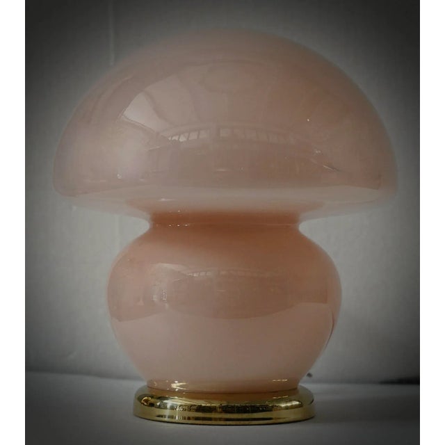 Blown Pink Glass and Brass Table Murano Lamp in style of Vistosi, 1970s For Sale - Image 6 of 9