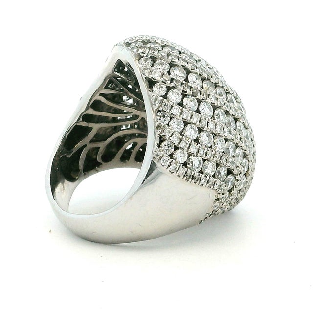 Metal 1990s Large Pavé Diamond Dome Cocktail Ring in 18k White Gold, Size 6.5 For Sale - Image 7 of 13