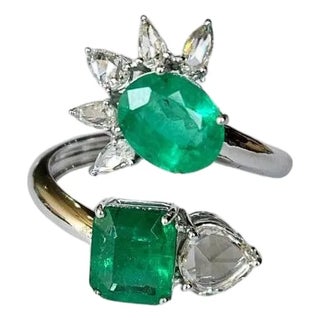 18k Gold, 2.63 Carats, Natural Zambian Emerald & Rose Cut Diamonds Cocktail Ring, Size 6 For Sale