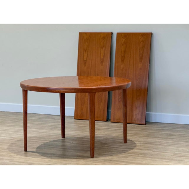 Mid-Century Modern Danish Double Extending Teak Dining Table by VV Møbler for Heals, 1960s For Sale - Image 16 of 17