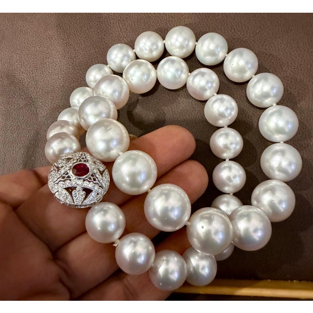 11.5-15 mm White South Sea Round Pearl Necklace Diamond Ruby Clasp, Vintage PT For Sale - Image 11 of 18
