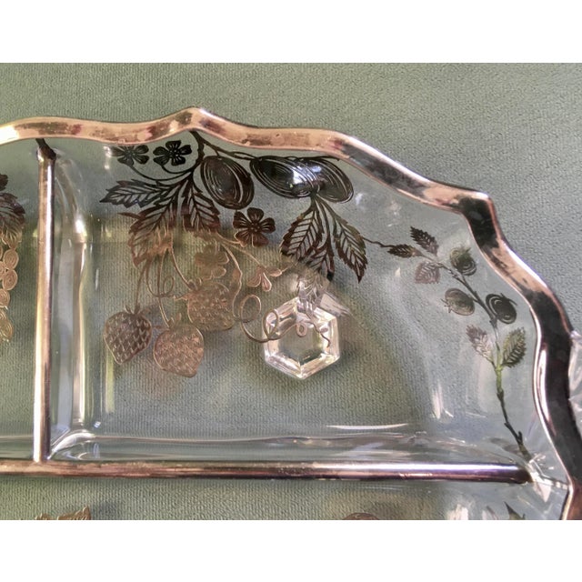 Art Nouveau 1930s Sterling Silver Grape & Strawberry Pattern Overlay Snack Dish For Sale - Image 3 of 13