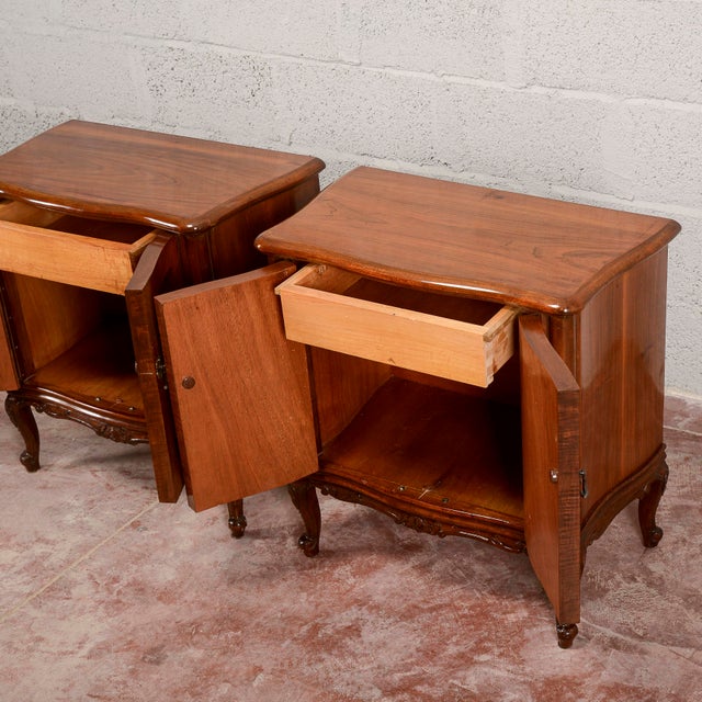 Mid-Century Walnut-Veneered Nightstands, Set of 2 For Sale - Image 11 of 18