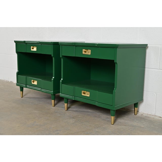John Widdicomb Mid-Century Modern Hollywood Regency Green Lacquered Nightstands, Newly Refinished For Sale - Image 13 of 13