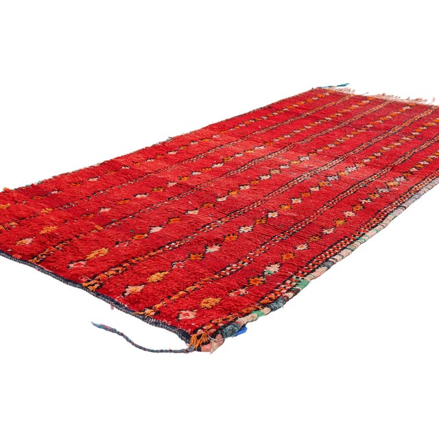 21935 Vintage Boujad Boucherouite Moroccan Rug, 02'08 x 05'05. The Guardian Columns: A Vintage Boujad Moroccan Masterpiece...