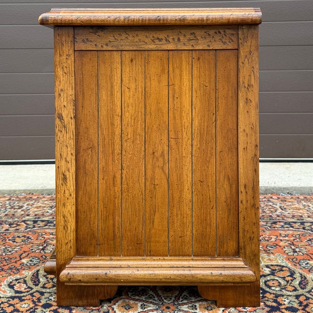 1960s Thomasville Spanish Revival Oak Nightstand Cabinet With Drawer For Sale - Image 10 of 15