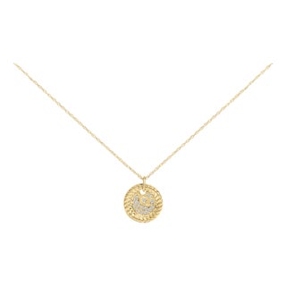 10K Yellow Gold Diamond Accent Crescent Moon Pendant Necklace For Sale