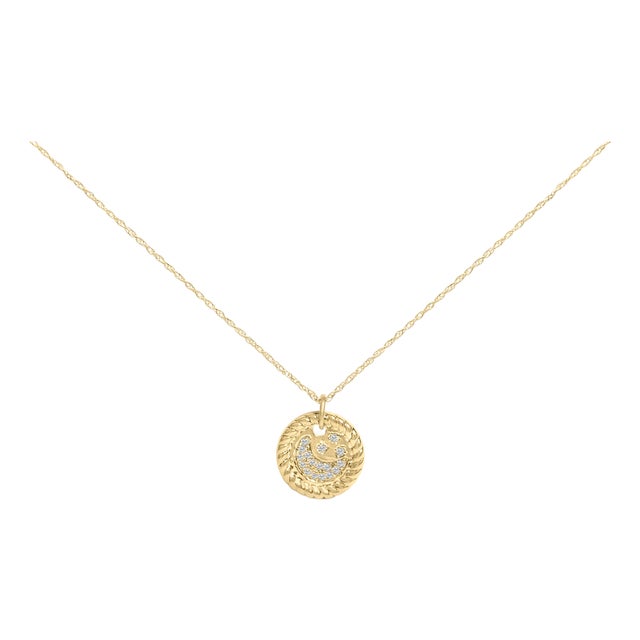 10K Yellow Gold Diamond Accent Crescent Moon Pendant Necklace For Sale